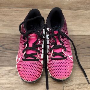 Nike Women's Pink and Black Athletic Shoes